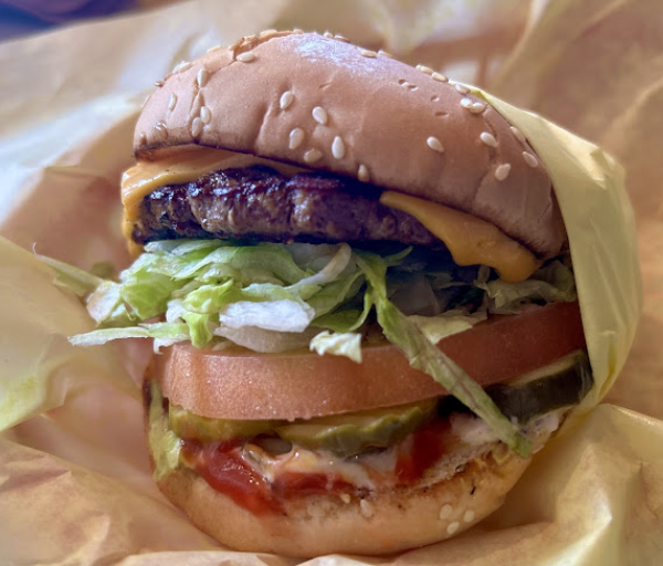 Hodad's signature dishes Cheeseburger
Blue Jay Burger
Chicken Strips